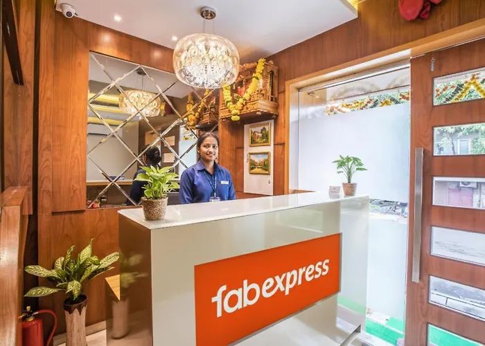 Fabexpress Marol Metro - Nr Mumbai International Airport Hotel